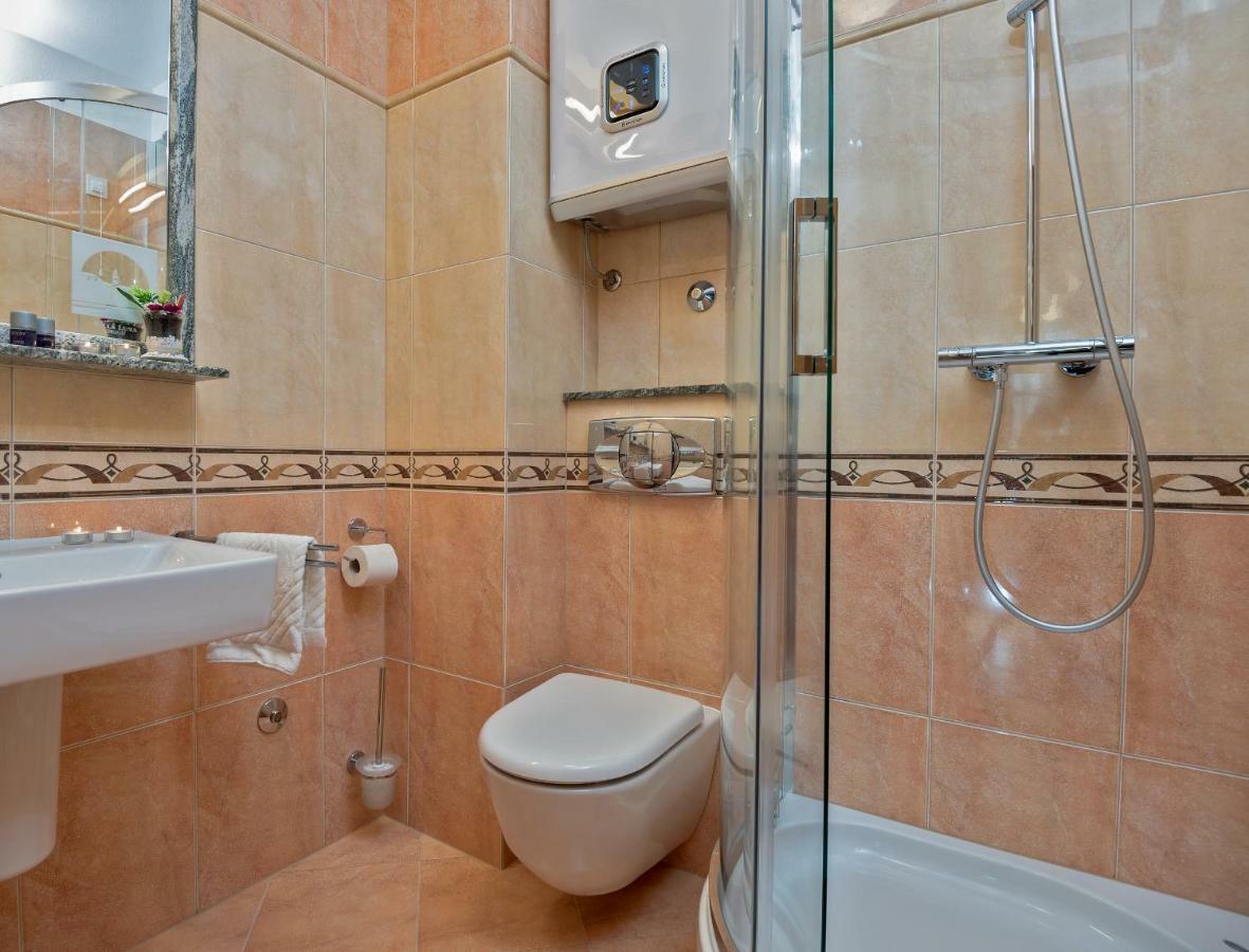 Guest house Luna Trogir